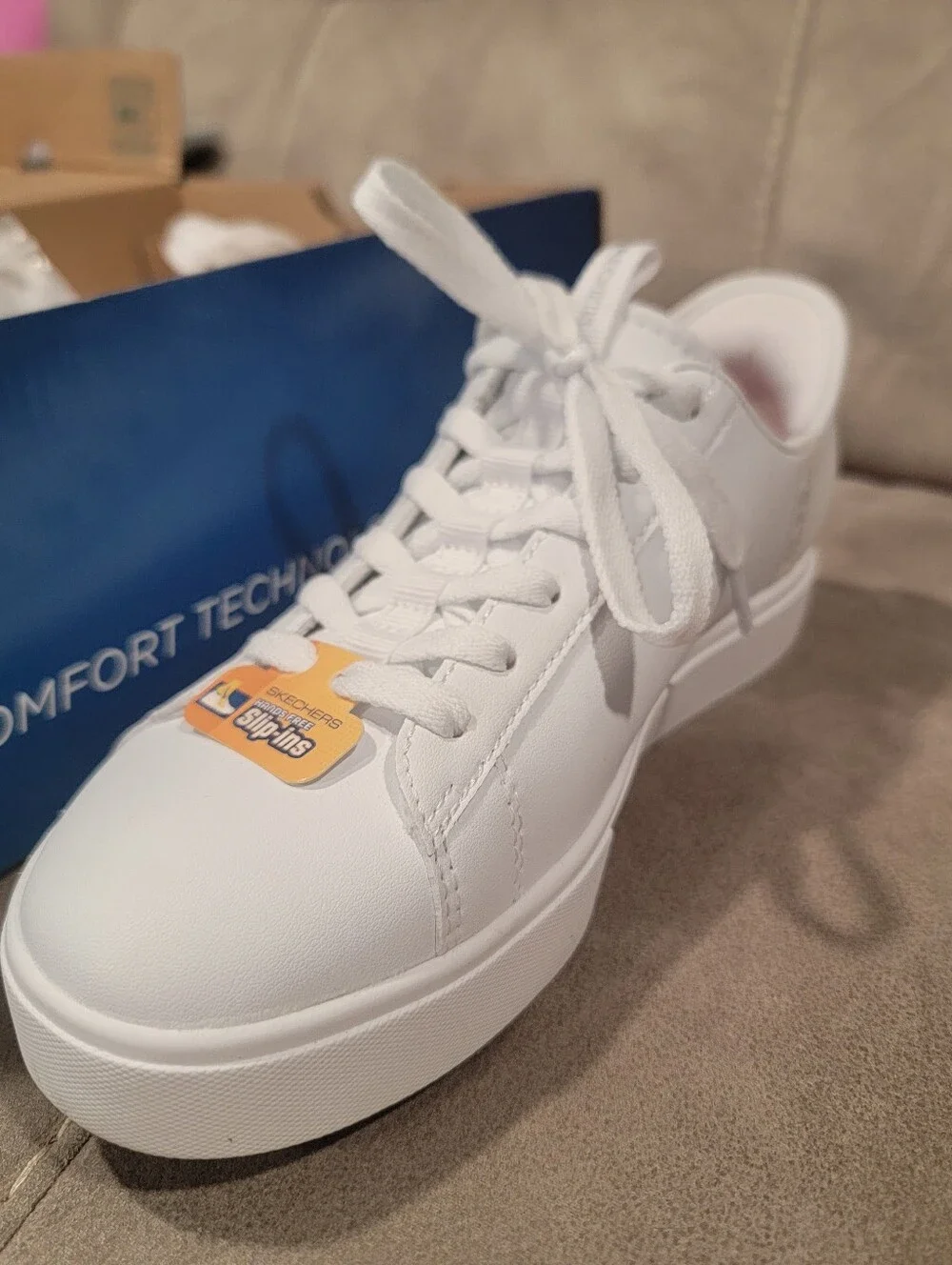 Size 7 WIDE White Skechers Hands Free Slip-In Sneakers - Picture 5 of 15